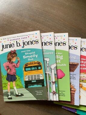 Junie B Jones book set 1-8 Kindergarten level